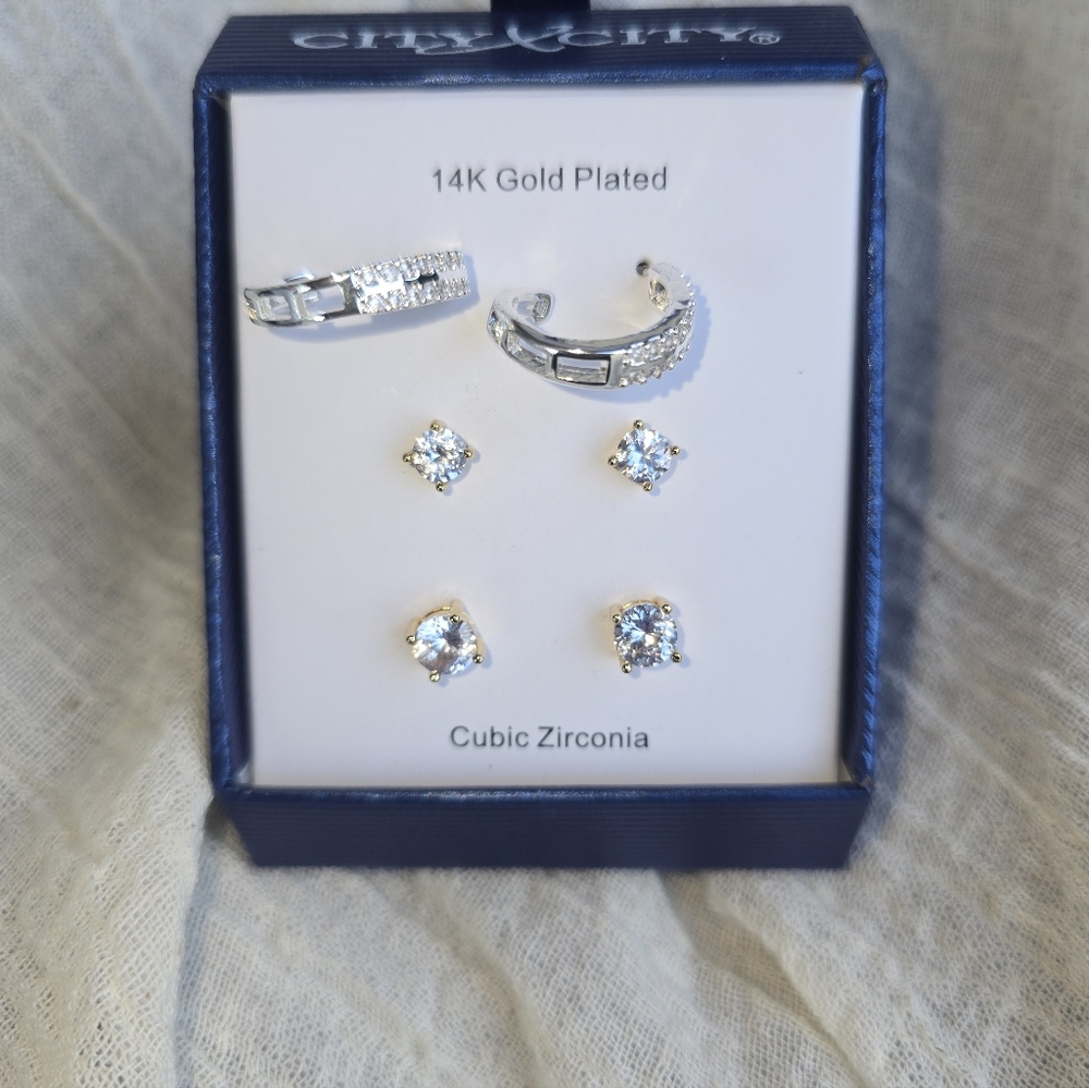 City By City Earring Set